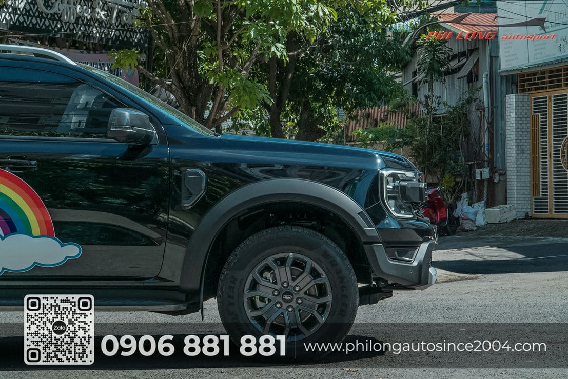 Ford Ranger gan mat calang 2 5 | Phi Long Auto